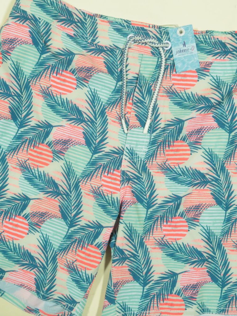 Johnnie O Jose Swim Trunks Mens L Multicolor Tango Zipper Pocket 7" Inseam New